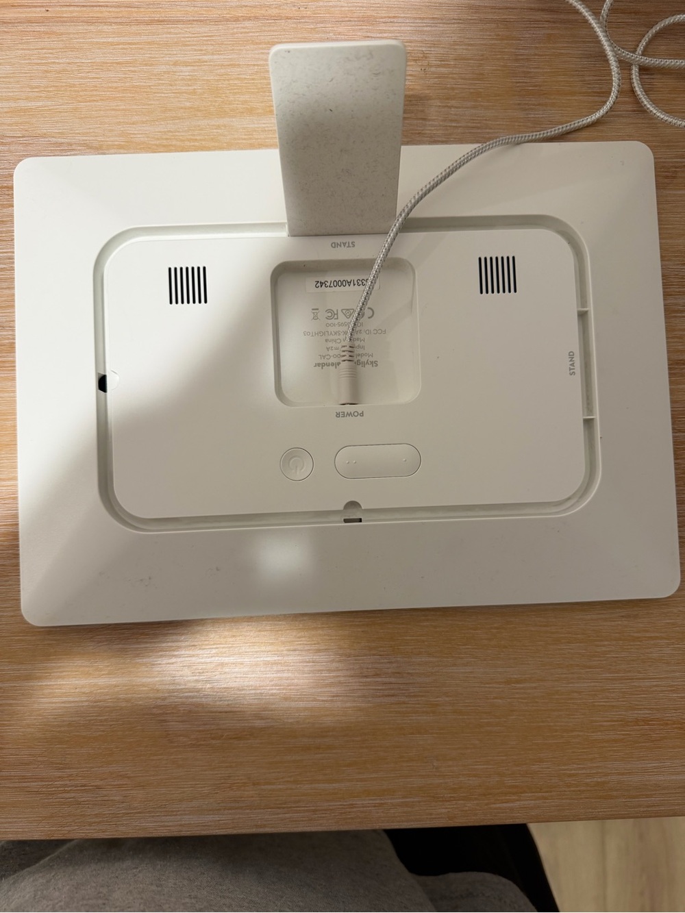 Smart Display Photo Frame - White - Picture 2 of 3